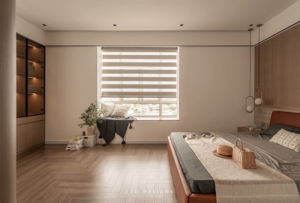 Cải tạo căn hộ 121m² sau hơn một thập kỷ thành không gian hiện đại. 15 Phòng Master hiện đại sang trọng